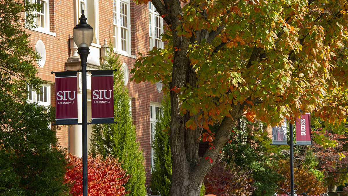 Campus-Fall_062-sm.jpg